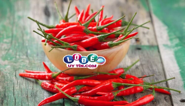 Giải mã nằm mơ thấy quả ớt đánh con gì, là điềm gì