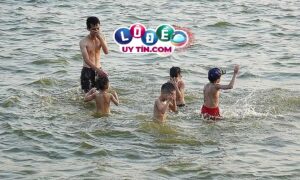 Nằm mơ thấy tắm sông là điềm gì? Đánh con gì hợp lý nhất?