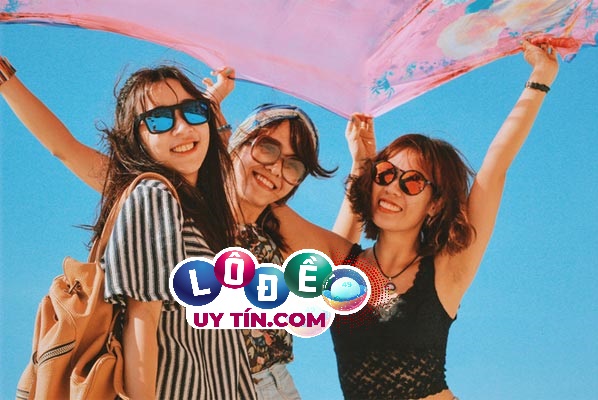 Mơ thấy đi du lịch đánh con gì, giải mã 15 điềm báo 4 mơ thấy đi du lịch đánh con gì