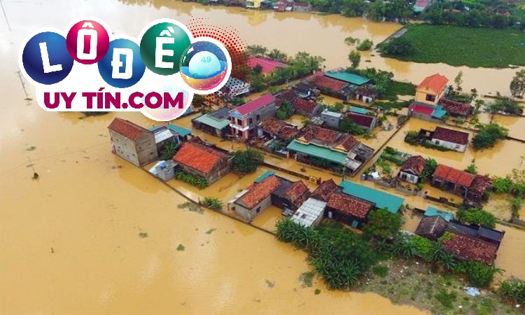 Mơ bị nước lũ cuốn trôi không hẳn là điềm xấu - Mơ thấy lũ lụt có ý nghĩa gì, mơ lũ lụt đánh con gì?