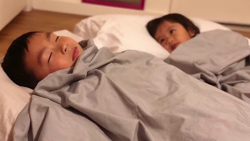 mơ thấy nằm đất
